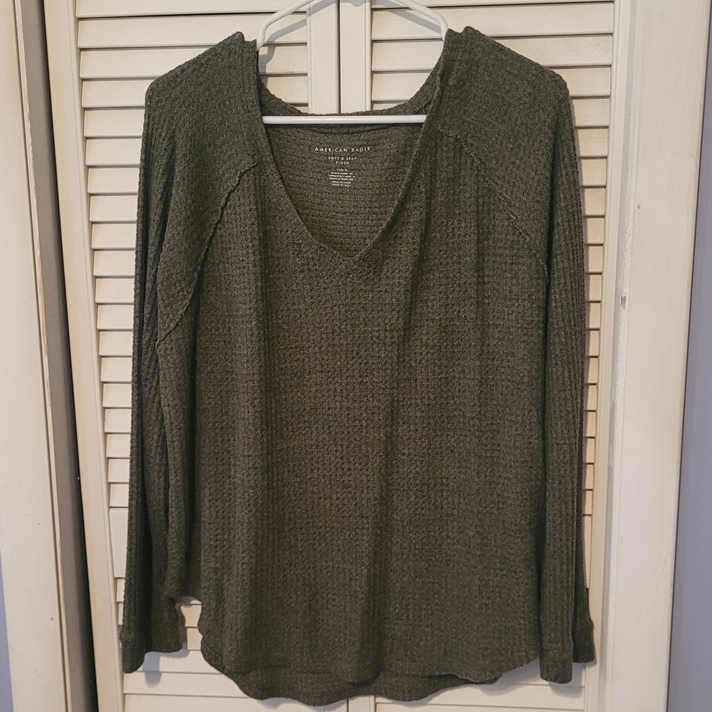 American Eagle soft & sexy plush waffle v-neck sweater